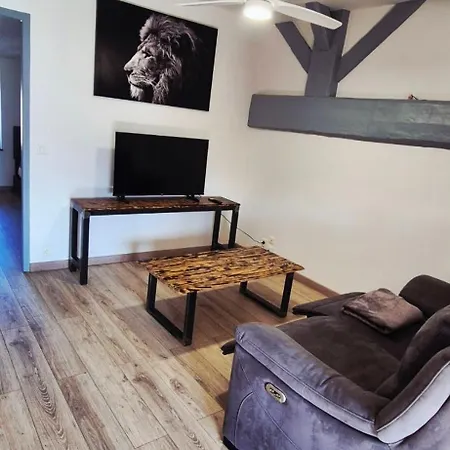 Appartement T2 à Deux Pas Du Théâtre Antique